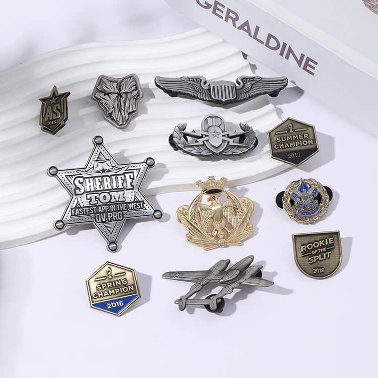 Lapel pins/Badges